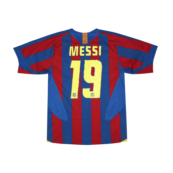 BARCELONA 2004-05 HOME SHIRT - MESSI 19 