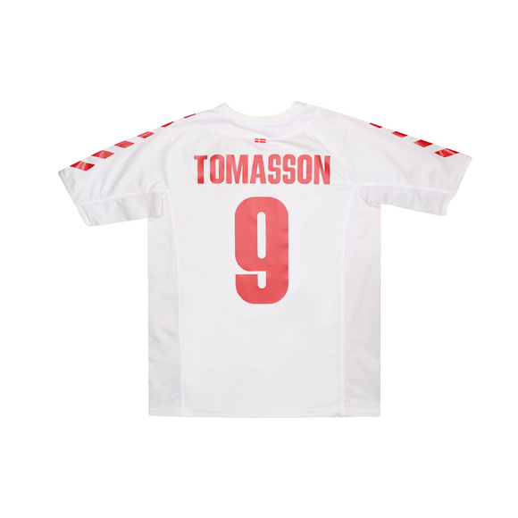 DENMARK 2003-04 AWAY SHIRT - TOMASSON 9