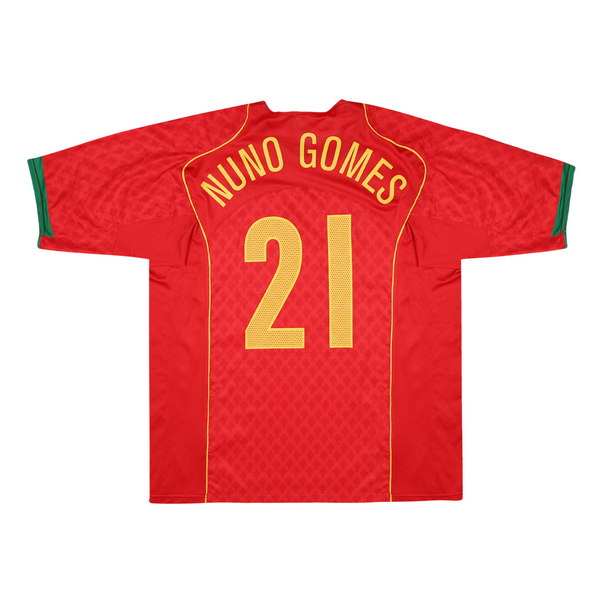 PORTUGAL 2004-06 HOME SHIRT - NUNO GOMES 21 